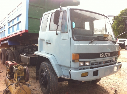 สิบล้อISUZU