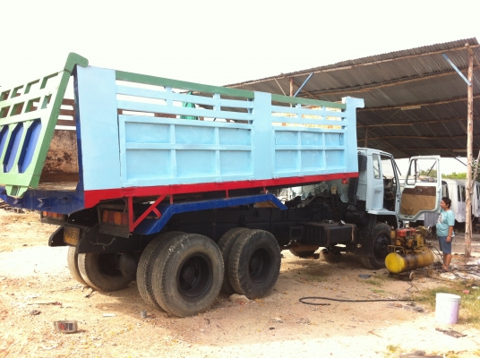 สิบล้อISUZU