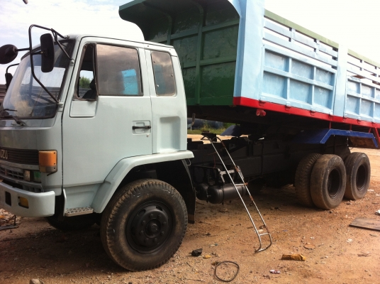 สิบล้อISUZU