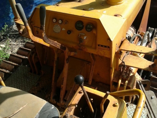 รถแทร็กเตอร์D2