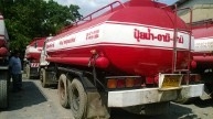 ขายด่วนรถสิบ2เพลาล้อบรรทุกนํ้าปุย15000ลิตรเครือง175แรงม้า