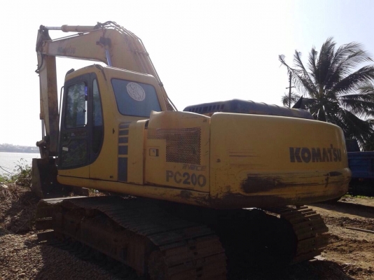 ขายรถแบ็คโฮ KOMATSU PC 200-6 เครื่องคัมมิ้นท์ ซีเรียล 11,3xx เดิมๆตามรุ่น เอกสารเล่มทะเบียน