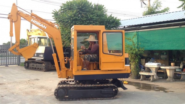 NISSAN N21 รถนอกนำเข้าไม่เคยใช้งานในไทย  NISSAN N21 เชคนอก  สภาพพร้อมลุยงาน +ใบแจ้งจำหน่าย เครื่องเดิมสวยๆ หัวเก๋ง สวยงามๆ ------ราคา240,000 บาท-----------