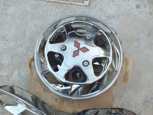 ขายฝาครอบเก่าญี่ปุ่นครับ ขอบ16