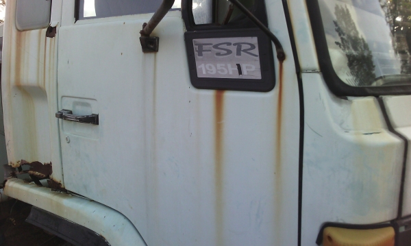 ขายด่วนรถ6ล้อFSRเครือง195แรงรถบรรทุกนํ้าบรรจุ6000ลิตร ขายด่วนรถ6ล้อFSRเครือง195แรงรถบรรทุกนํ้าบรรจุ6000ลิตร