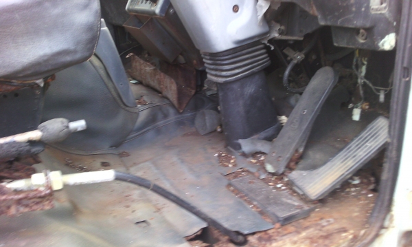 ขายด่วนรถ6ล้อFSRเครือง195แรงรถบรรทุกนํ้าบรรจุ6000ลิตร ขายด่วนรถ6ล้อFSRเครือง195แรงรถบรรทุกนํ้าบรรจุ6000ลิตร