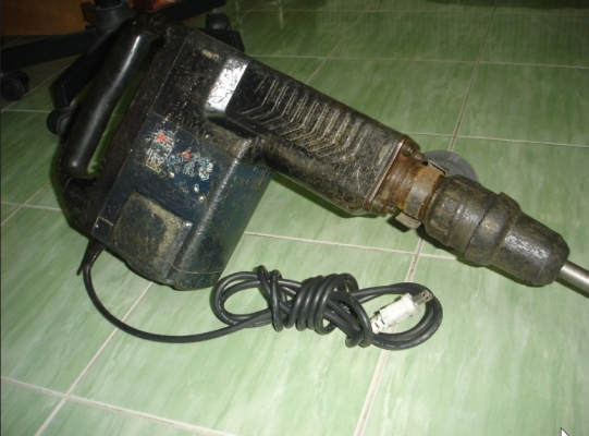 ขายเครื่องสกัดคอนกรีต BOSCH รุ่น GSH 11 E(1,500w.)