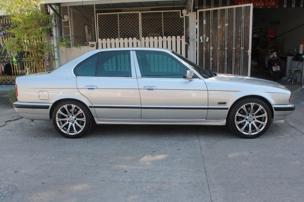 ขาย Bmw E34  เครื่อง 1J, LPG ยางใหม่ ถูกๆๆๆๆๆ