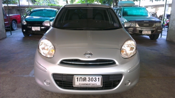 ปี2013รุ่น1.2ELป้ายแดง99.99 ไมล์20,900km มือเดียวครับ