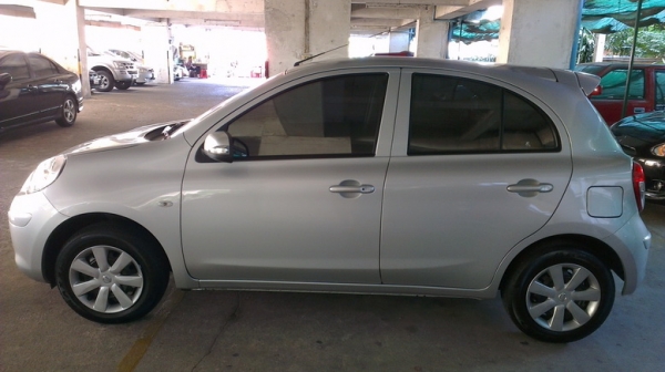 ปี2013รุ่น1.2ELป้ายแดง99.99 ไมล์20,900km มือเดียวครับ