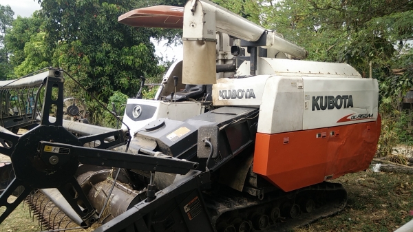 ด่วน!ขายรถเกี่ยวข้าว คูโบต้า Dc95Gm ราคา 479000 บาท มีเล่มทะเบียน