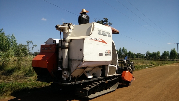 ด่วน!ขายรถเกี่ยวข้าว คูโบต้า Dc95Gm ราคา 479000 บาท มีเล่มทะเบียน