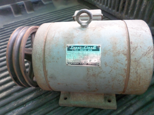 ขายมอเตอร์ มิตซูบิชิ 5 HP 380 โวลท์ 3 เฟส 1,450 รอบ เดิมๆ สวยๆ