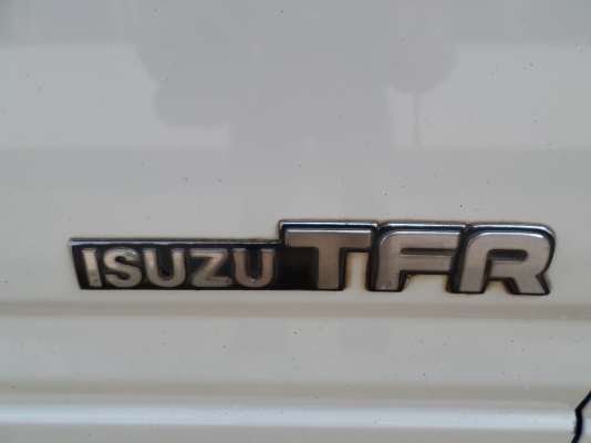 ขายกระบะ ISUZU TFR 90HP มังกรทองตอนเดียว ปี35...รถบ้านเดิมๆเครื่องดีแน่นๆแรงดีไม่ไอไม่จามประหยัดน้ำมันสุดๆคานเดิมครัชชีสวยไม่มีผุช่วงล่างแน่นปึก .... เอกสารพร้อมโอน+ภาษีเต็ม58+สีขาว+แอร์หนาว+ชีดีเทป+ยางดี4เส้น(ยางใหม่)+แม๊กไลเนอร์ รถสภาพพร้อมใช้งานครับ...