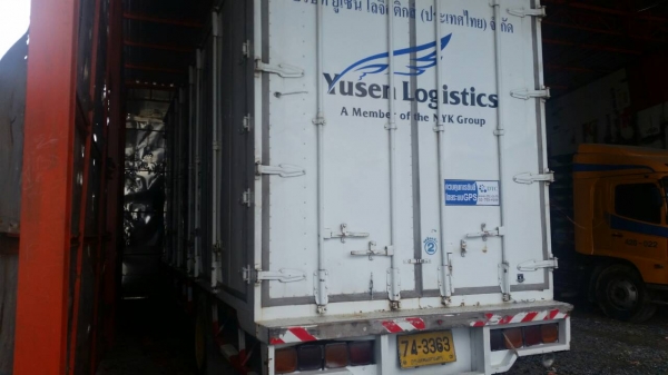 เฮีย ประเสร็จ พานทอง มัดจำ 20,000 บาท รับรถวันที่ 28/11/57 ขายด่วนครับ ISUZU FTR 33 เครื่อง 6HH1 195 แรง ปี41 ตู้ 10 บาน  ติดแก๊ส NGV รถสวยพร้อมใช้ ครับ