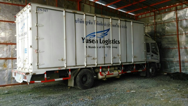 เฮีย ประเสร็จ พานทอง มัดจำ 20,000 บาท รับรถวันที่ 28/11/57 ขายด่วนครับ ISUZU FTR 33 เครื่อง 6HH1 195 แรง ปี41 ตู้ 10 บาน  ติดแก๊ส NGV รถสวยพร้อมใช้ ครับ