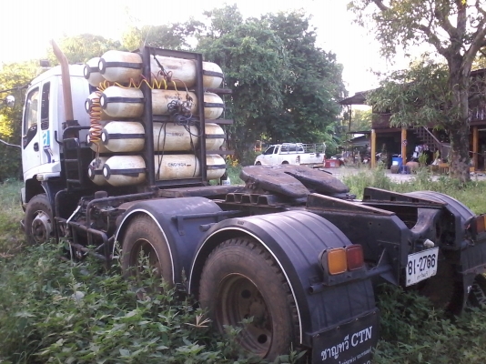 ขายด่วนครับ  หัวลาก ISUZU DECA270 ปี46 EURO 2 เครื่อง เชียงไฮดีเซล 280 TERBOรถพร้อมใช้งานทุกคัน ครับ ยังมีพอให้จองได้อยู่ครับ