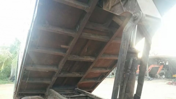 ขายกระบะดั๊ม กระบอกดั๊มยิงหน้า ปั๊มไฮดรอลิค รถหกล้อใหญ่