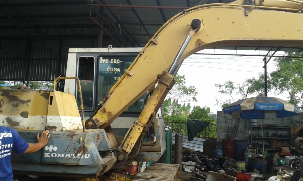 ขาย Komatsu PC120-3  ด่วนมาก ๆ