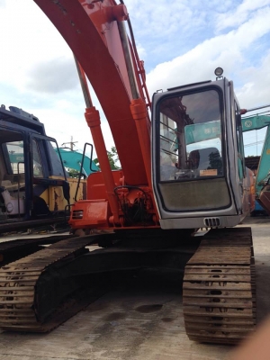 HITACHI EX200