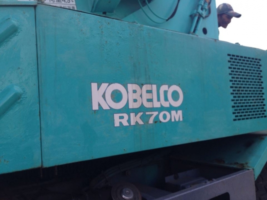 KOBELCO RK70M (7ตัน) รถเครนเก่านอกญี่ปุ่น รถเครนเก่านำเข้าจากญี่ปุ่นไม่เคยใช้งานในไทย  เครื่องยนต์ : 4BD1 สภาพ :พร้อมลุยงาน ราคา 1,200,000บาท(ราคาต่อรองได้) พร้อมเอกสารใบอินวอย