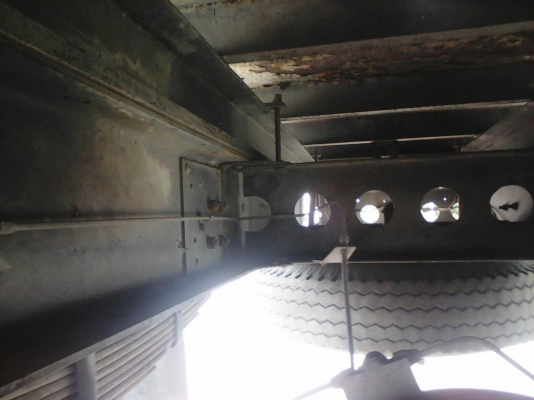 หกล้อใหญ่ ISUZU-TFR165แรง สภาพดีเดิมๆสวยจัดทั้งคัน แคซซีใหญ่เต็มตลอดสวยจิ๊บ ช่วงยาว6.20เมตร ทะเบียนพร้อมโอน