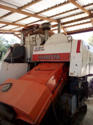 ขายรถเกี่ยวข้าว คูโบต้า 60DC Plus ลดราคาแล้วครับเหลือ 300,000