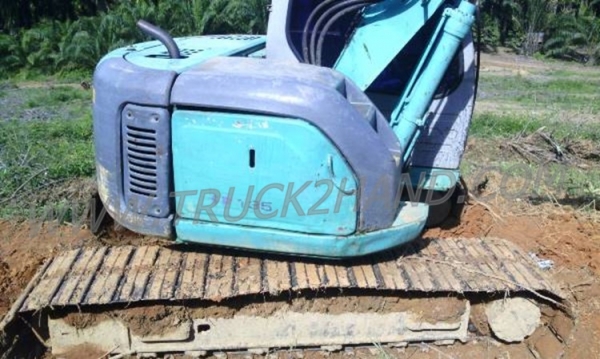 แบคโฮ KOBELCO 135 SR 18,000 ชั่วโมง แบคโฮ KOBELCO 135 SR 18,000 ชั่วโมง