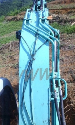 แบคโฮ KOBELCO 135 SR 18,000 ชั่วโมง แบคโฮ KOBELCO 135 SR 18,000 ชั่วโมง