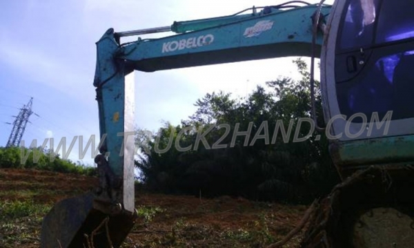 แบคโฮ KOBELCO 135 SR 18,000 ชั่วโมง แบคโฮ KOBELCO 135 SR 18,000 ชั่วโมง