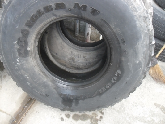 มาใหม่วันนี้ ยาง 37x12.50R16.5 GoodYear USA. สวยๆ 4 เส้น ราคา 6700 บาท