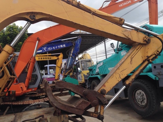 KOMATSU  PW60N-1 รถเก่าญี่ปุ่นไม่เคยใช้งานในไทย  ราคา 550,000บาท สภาพ :พร้อมลุยงาน พร้อมเอกสารใบอินวอย