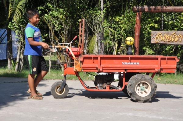 ขายรถบรรทุก อเนคประสงค์YANMAR มีเกียร์ สภาพ เดิมญี่ปุ่น อะเนคประสงค์12,500เท่านั้น!!