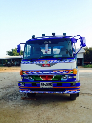 ขายเทเลอร์ลากรถเกี่ยวข้าวHino. KTหัวF18เครื่อง195สภาพสวยพร้อมใช้งาน