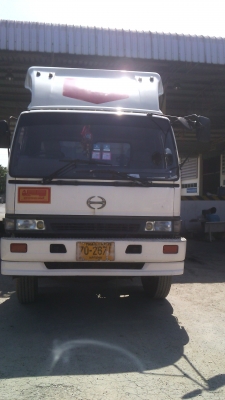 รถ 10 ล้อหัวลาก