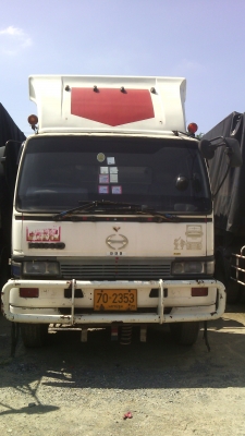 รถบรรทุก10ล้อ หัวลาก