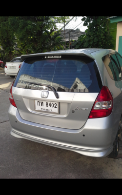ขาย HONDA JAZZ ปี2004 เครื่อง1.5 IDSI เกียร์ออโต้ เพาเวอร์ เครื่องดี ช่วงล่างดี สีดี เครื่องเล่นCD แมก17" ขาย HONDA JAZZ ปี2004 เครื่อง1.5 IDSI เกียร์ออโต้ เพาเวอร์ เครื่องดี ช่วงล่างดี สีดี เครื่องเล่นCD แมก17"