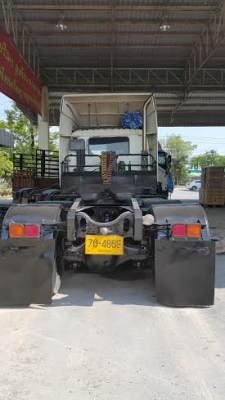 รถบรรทุก10ล้อ หัวลาก