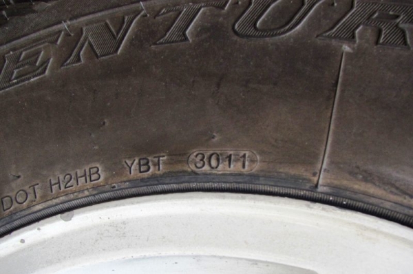ขายยางKUMHO 32 /11.5/15 ปี30/11 พร้อมแม็กซ์ ออฟ-28 ชุดละ 12,000 บาท