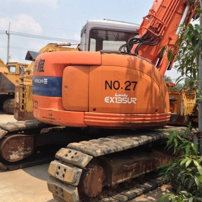 HITACHI EX 135 UR ราคา1,100,000 HITACHI EX 135 UR ราคา1,100,000