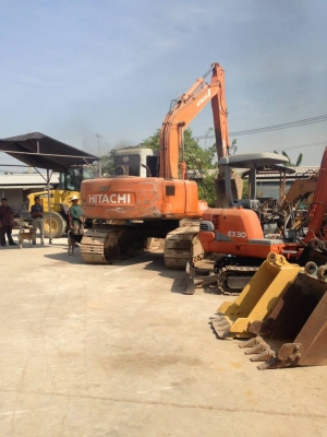 HITACHI EX 120 รถในไม่มีเอกสาร