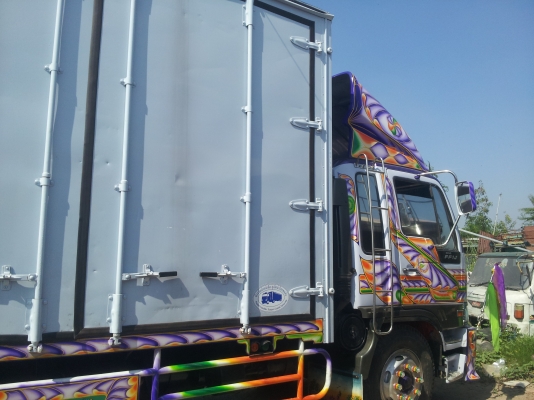 ขายครับFF177รถห้าง ตู้10บาน ยาว7.30เมตร เปลี่ยนหัวไฮเทคแล้ว สภาพนางฟ้า