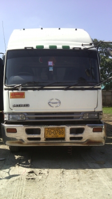 รถบรรทุก10ล้อ หัวลาก