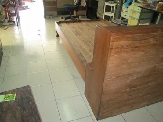 สภาพสวยมาก  แข็งแรง  ไม้สัก  ของ รตอ.ย้ายกลับบ้าน