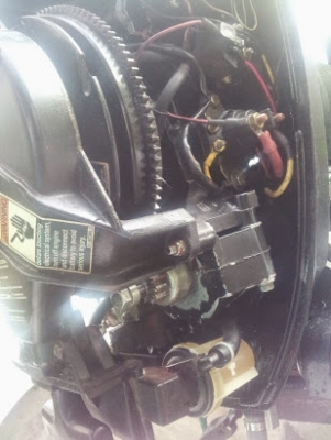 เรือเร็ว มือสอง เครื่อง Mercury 15 HP Model Sea Pro เรือเร็ว มือสอง เครื่อง Mercury 15 HP Model Sea Pro