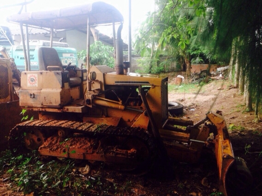 ขายรถแทรกเตอร์KOMATSU D20P-5 สภาพดีพร้อมใช้งาน สนใจโทร 081-970-1072