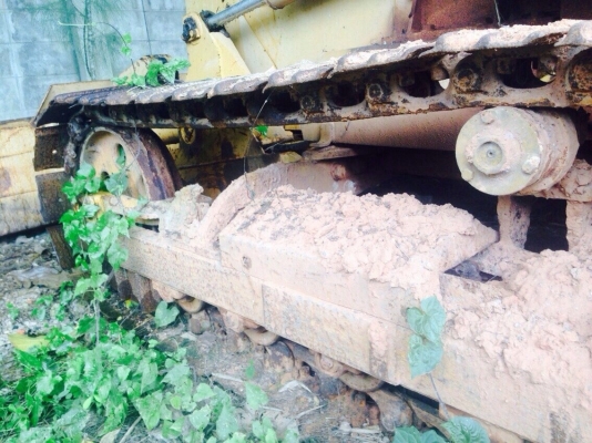 ขายรถแทรกเตอร์KOMATSU D20P-5 สภาพดีพร้อมใช้งาน สนใจโทร 081-970-1072