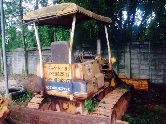 ขายรถแทรกเตอร์KOMATSU D20P-5 สภาพดีพร้อมใช้งาน สนใจโทร 081-970-1072 ขายรถแทรกเตอร์KOMATSU D20P-5 สภาพดีพร้อมใช้งาน สนใจโทร 081-970-1072