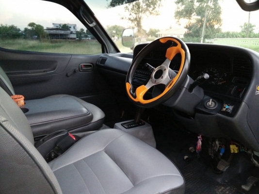 รถตู้จรวดตาเพชร ปี2001