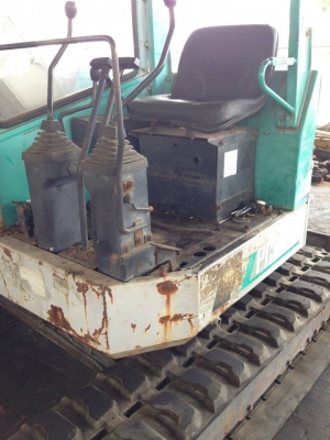 PC50UU-1 แทรคยาง รถนำเข้าจากญี่ปุ่นไม่เคยใช้งานในไทย สภาพ เดิมๆทุกอย่าง รถนำเข้าจากญี่ปุ่นไม่เคยใช้งานในไทย  พร้อมใบอินวอย สภาพพร้อมลุยงาน  ชั่วโมง : 4725  สภาพ : พร้อมลุยงาน ราคา :380,000 บาท พร้อมเอกสารใบอินวอย